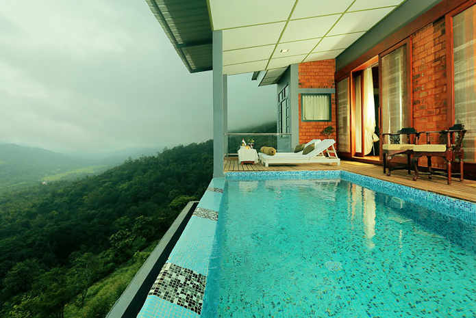 Top 20 must visit luxury resorts in Kerala!
