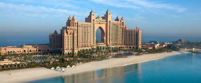 The Most Impressive Wonders in UAE!