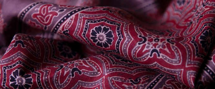 Types Of Textile Worth Buying On Your Gujarat Tour!