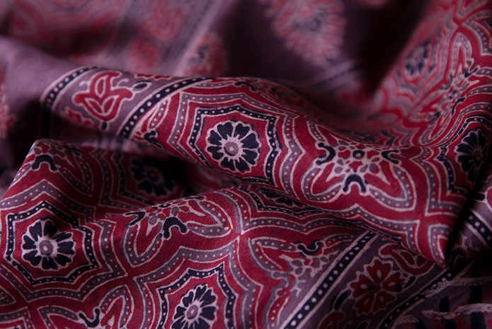 Types Of Textile Worth Buying On Your Gujarat Tour!