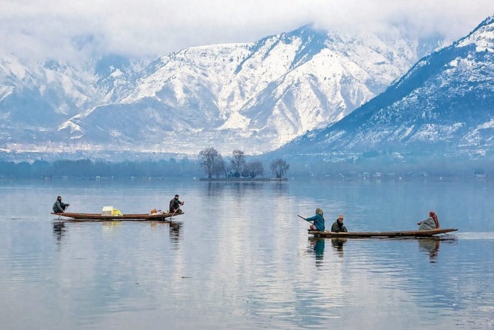 Best Food and Shopping to explore when in Kashmir