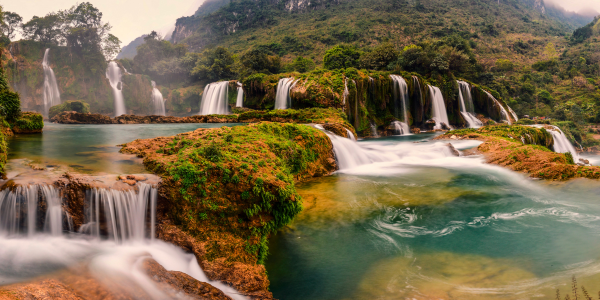 ban gioc waterfall in vietnam