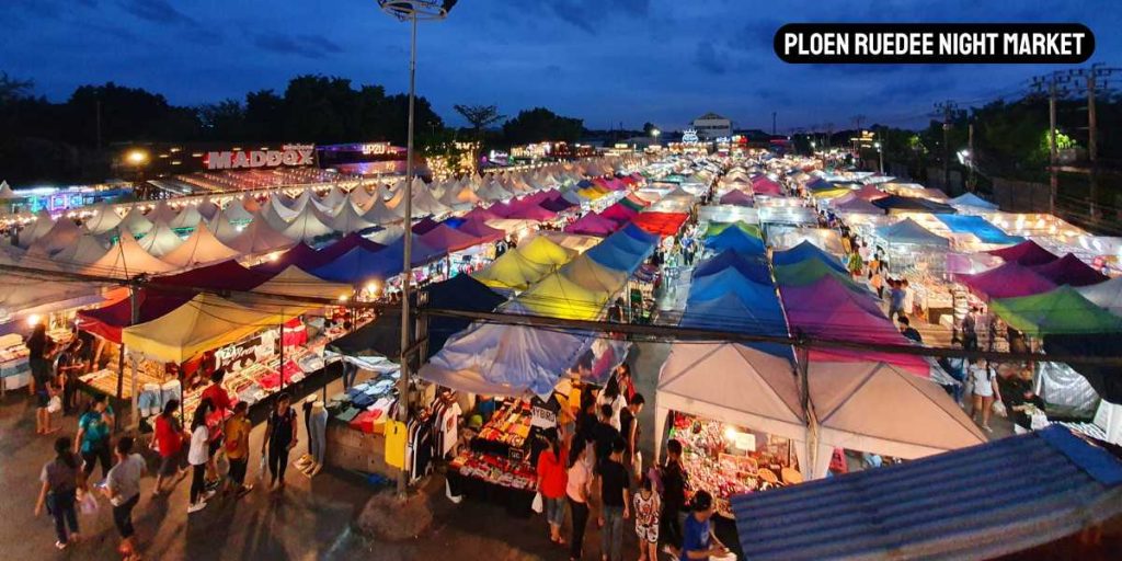 Ploen Ruedee Night Market