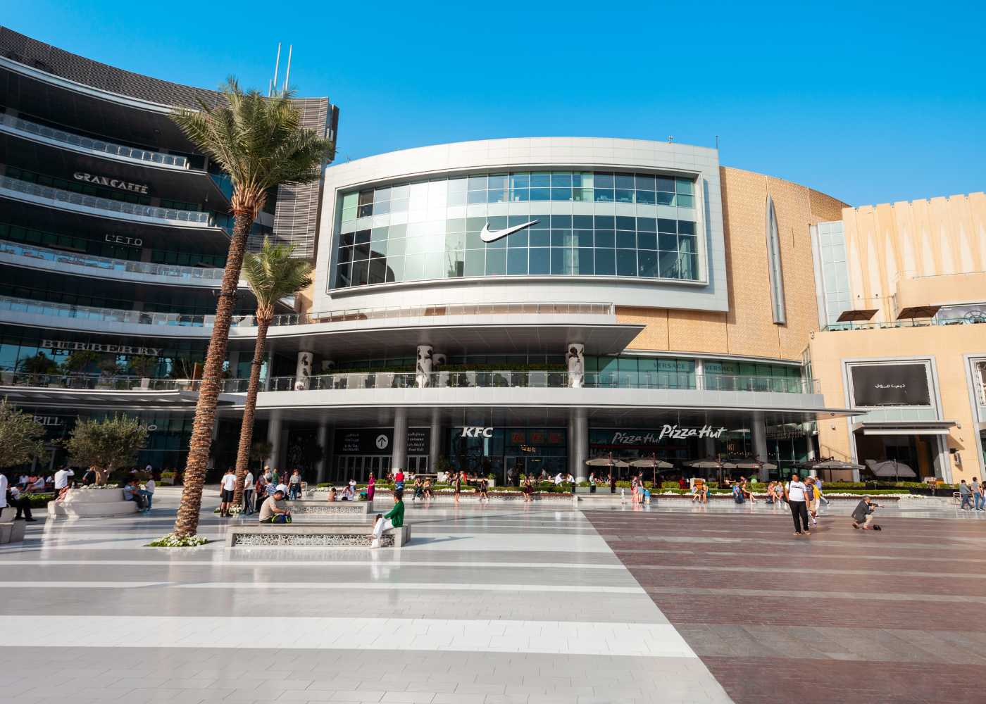Exploring Dubai Mall 2025 – A Complete Guide to the Largest Shopping Destination in the World!