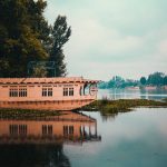 Experience Houseboats in Kashmir: A Journey to Remember!