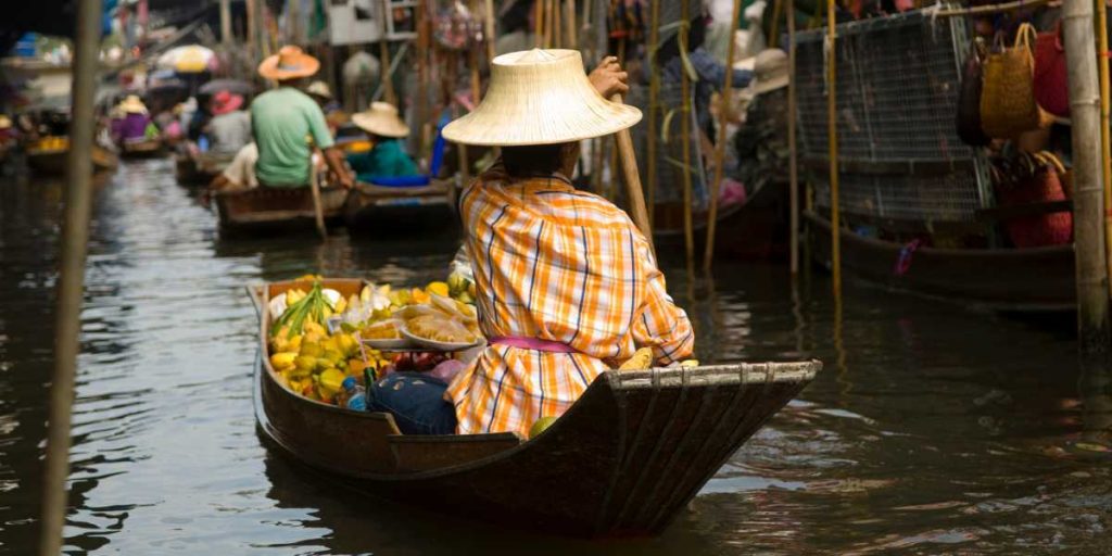 shopping in Floating Markets Thailand