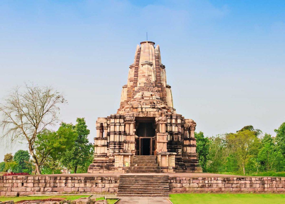 Khajuraho Temples Travel Guide 2026: Myths, Marvels & Must-Sees!