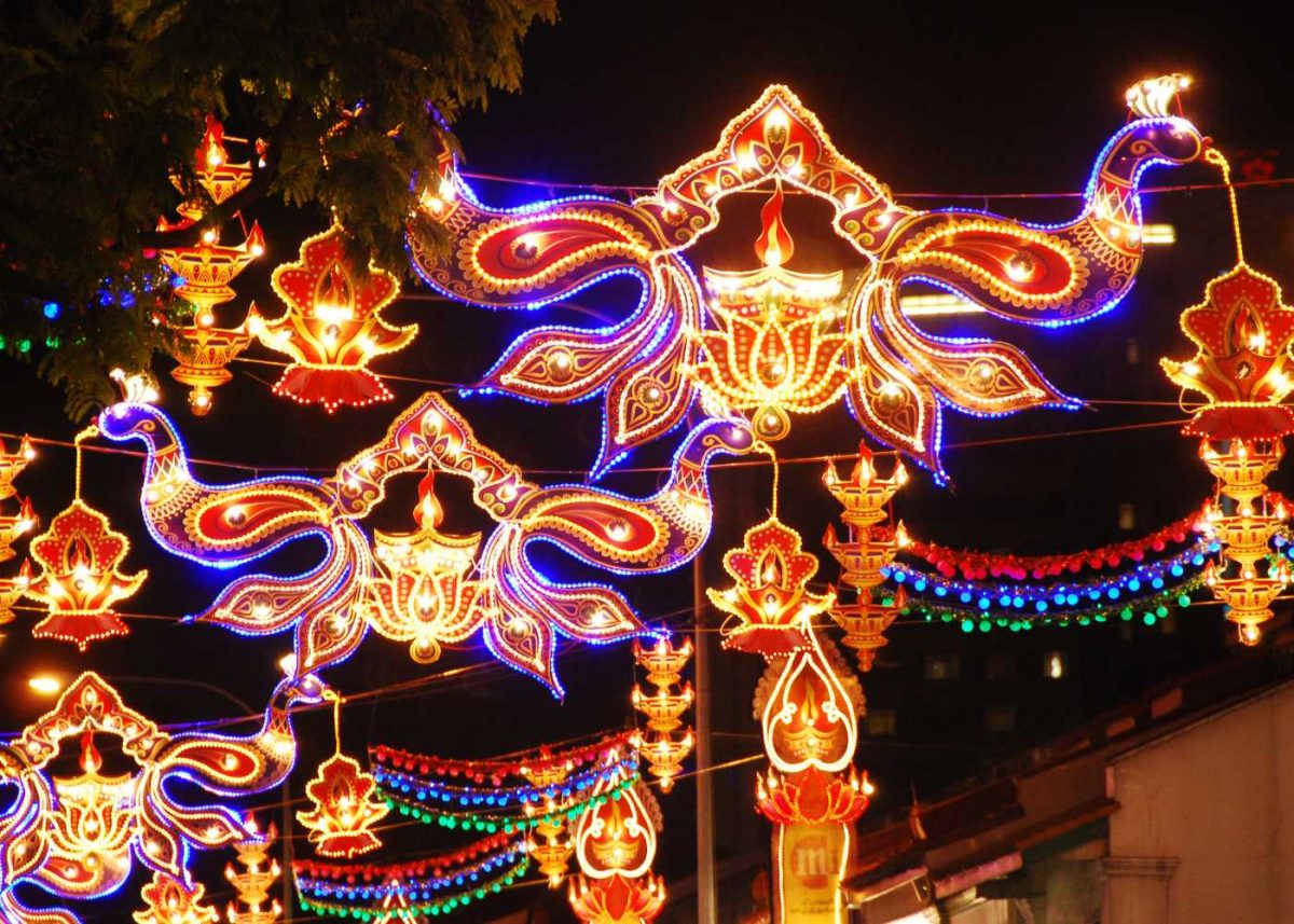A Local’s Guide to Little India Singapore 2026: Markets, Food & Temples!