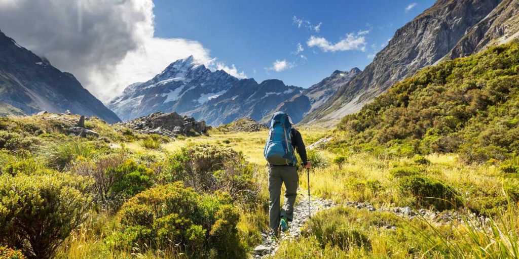 hike in new zealand mountains
