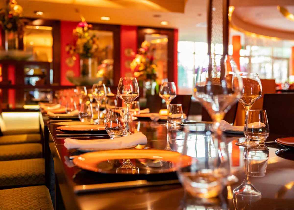 Best Indian Restaurants in Dubai for Vegetarians & Non-Vegetarians!