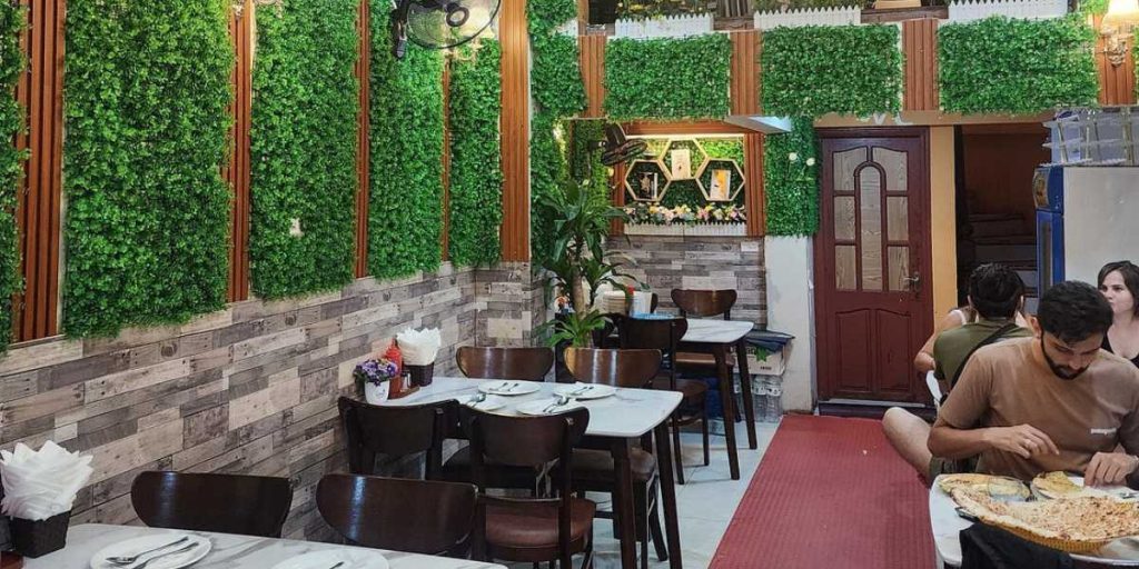 Hilltopcurry Restaurant